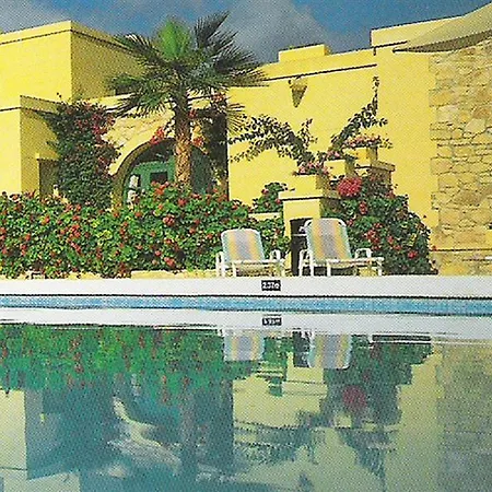 Tal Fanal Village * Għasri