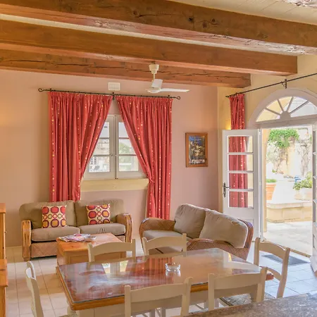 Hotell Villagg Tal Fanal Għasri