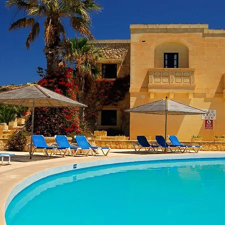 Villagg Tal Fanal Hotell Għasri