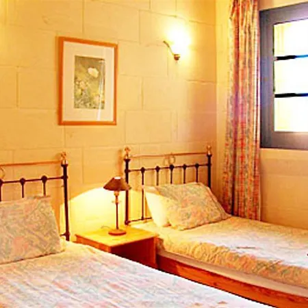 Hotel Tal Fanal Village Apartment Għasri