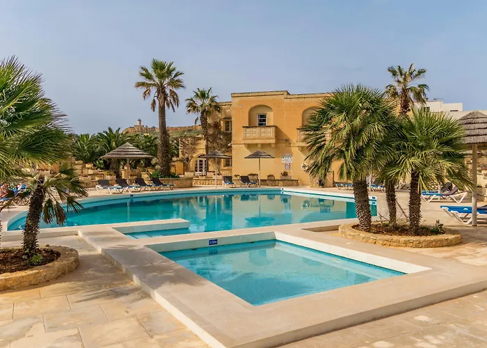 Villagg Tal Fanal * Għasri