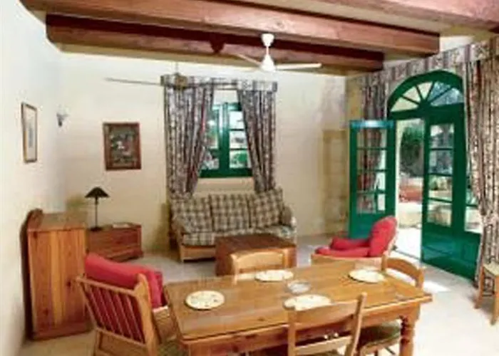 Villagg Tal Fanal Hotel *