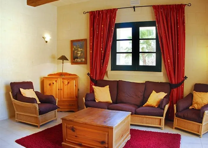 Villagg Tal Fanal Hotel