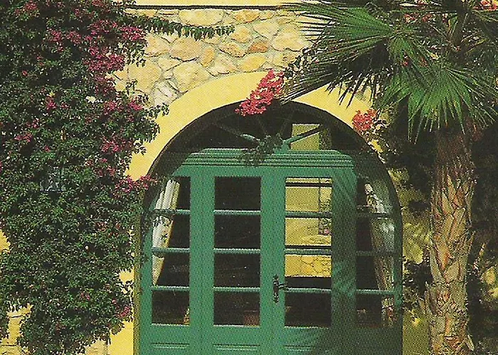 Villagg Tal Fanal Hotel