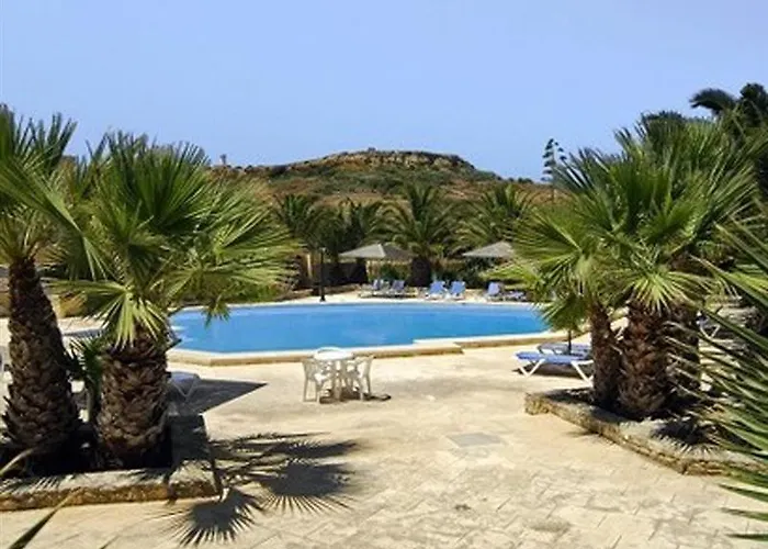 Villagg Tal Fanal Hotel *