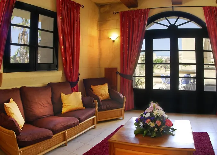 Villagg Tal Fanal Hotel